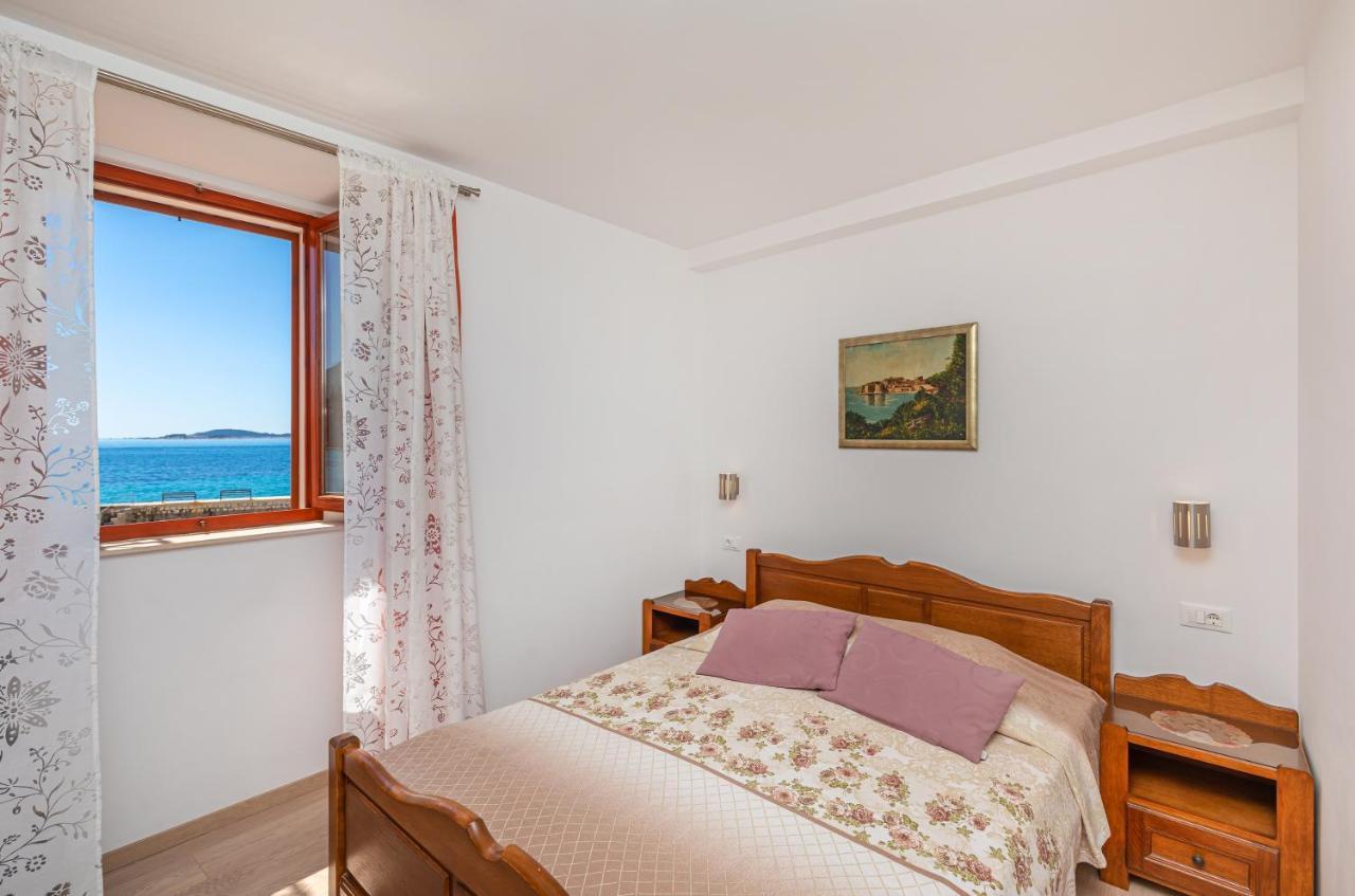 Apartment Ana *