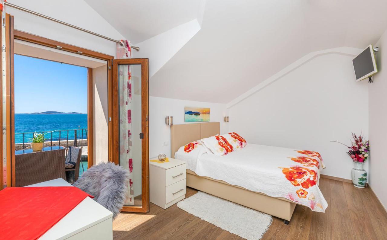 Apartment Ana *