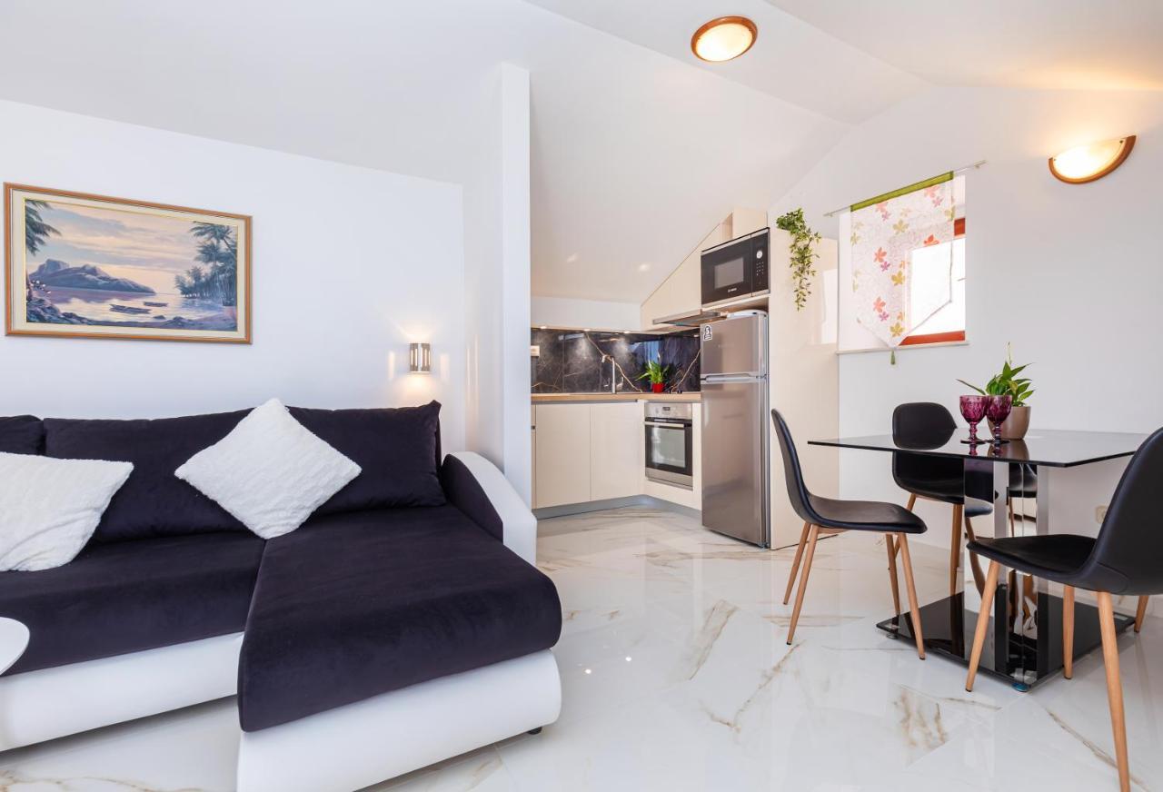 Apartment Ana Mlini