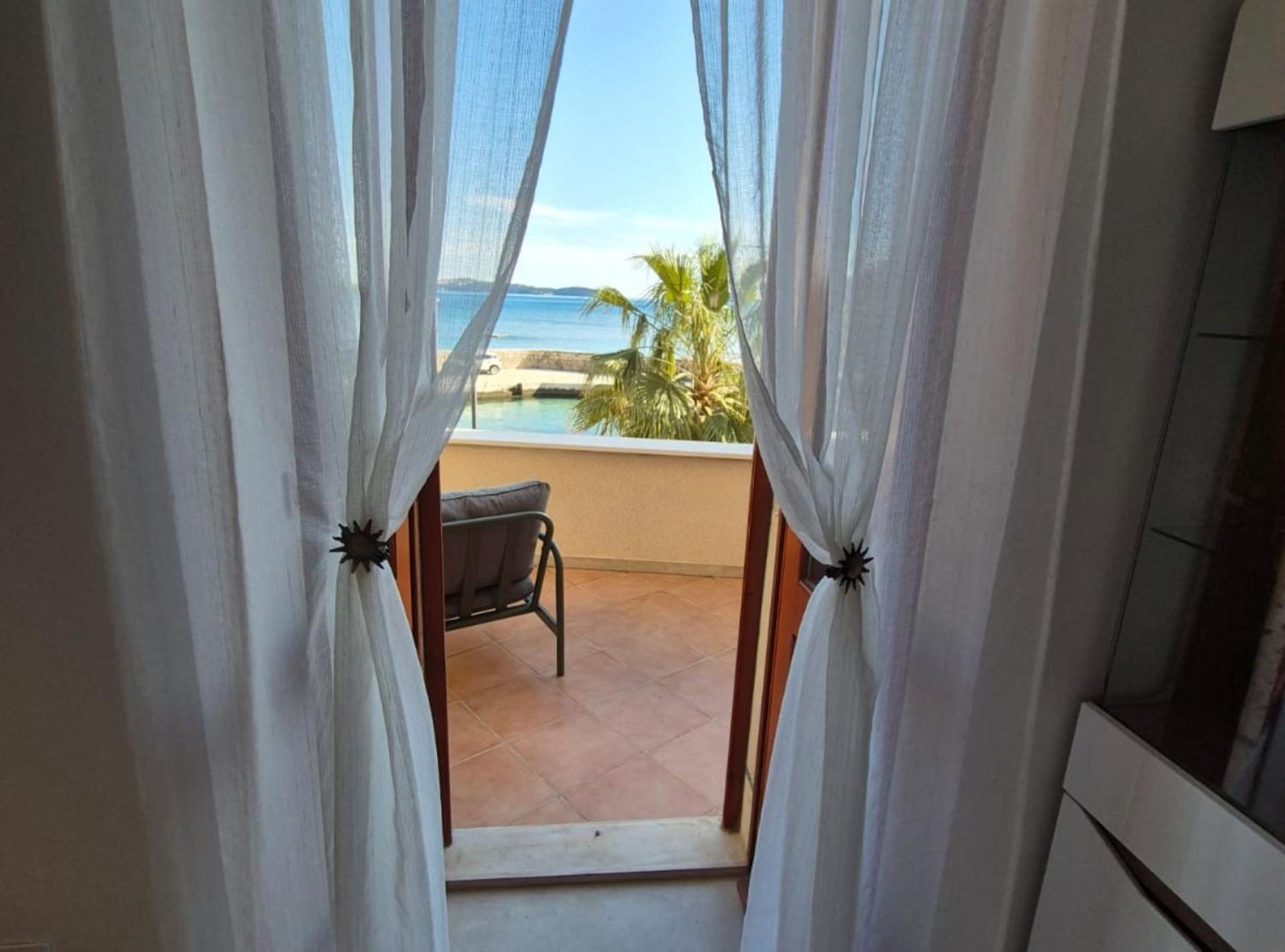 Apartment Ana Mlini