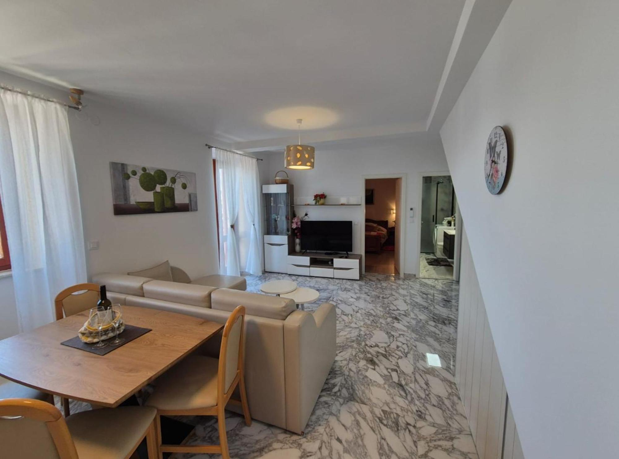 Apartment Ana Mlini